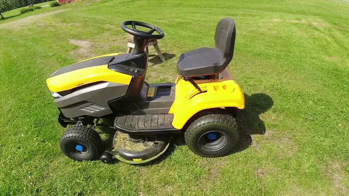 STIGA E-RIDE S-300  Akkuruohonleikkuri, ajettava